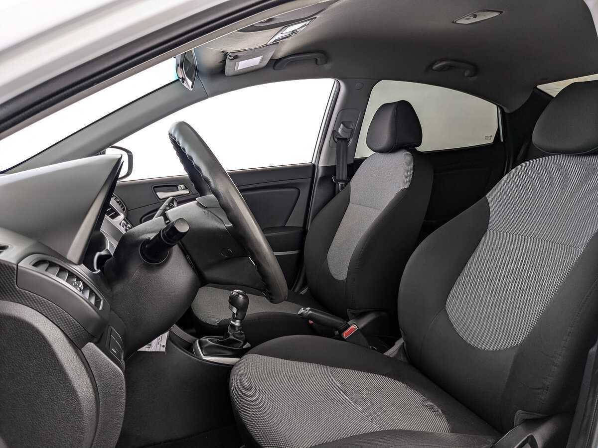 Хендай Солярис б/у, 2014, Механическая. Фото: #15