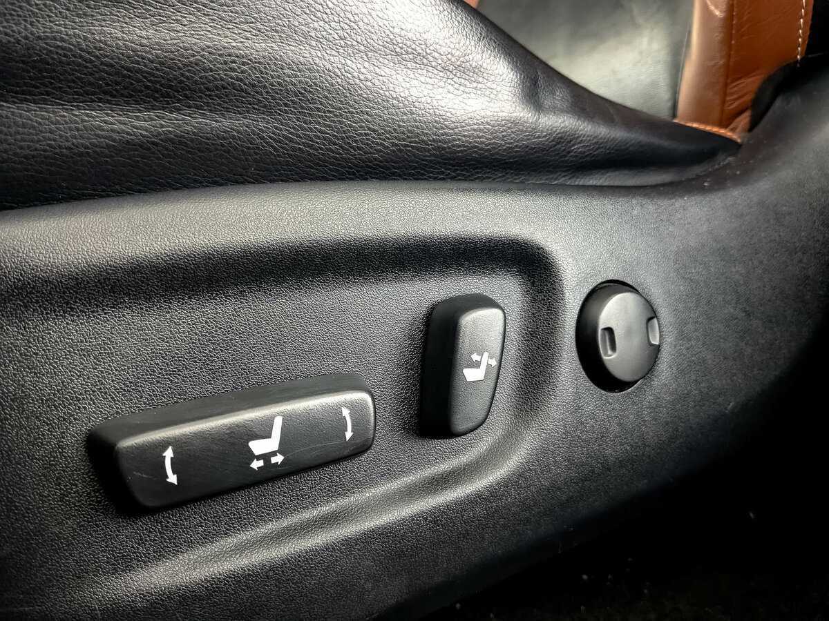 Тойота Рав4 б/у, 2013, Автоматическая. Фото: #21