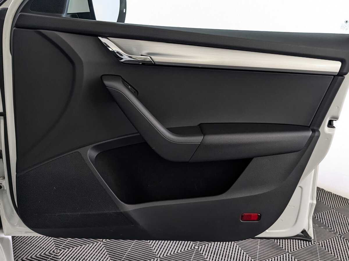 Шкода Октавия б/у, 2020, Роботизированная. Фото: #19