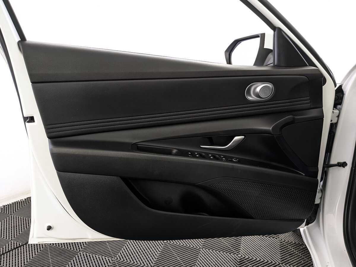 Хендай Елантра б/у, 2022, Автоматическая. Фото: #14