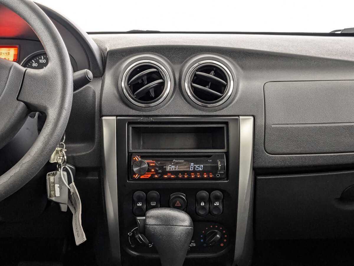 Ниссан Альмера б/у, 2016, Автоматическая. Фото: #12