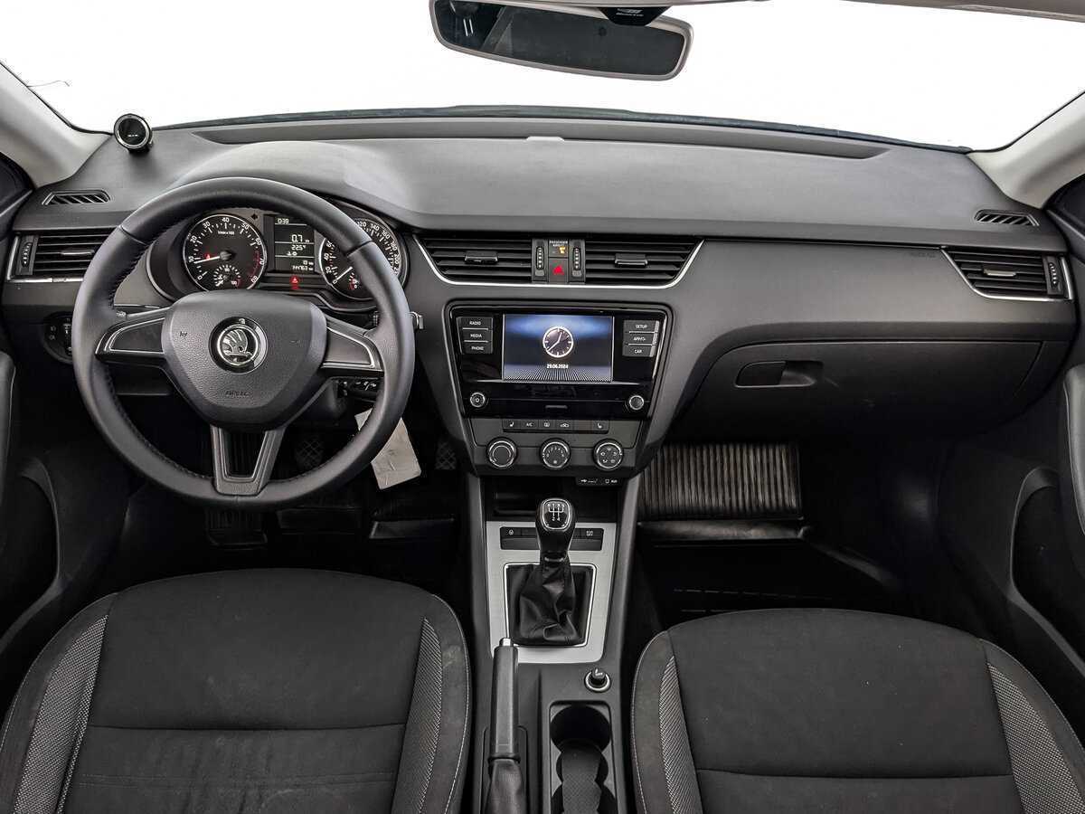 Шкода Октавия б/у, 2017, Механическая. Фото: #9