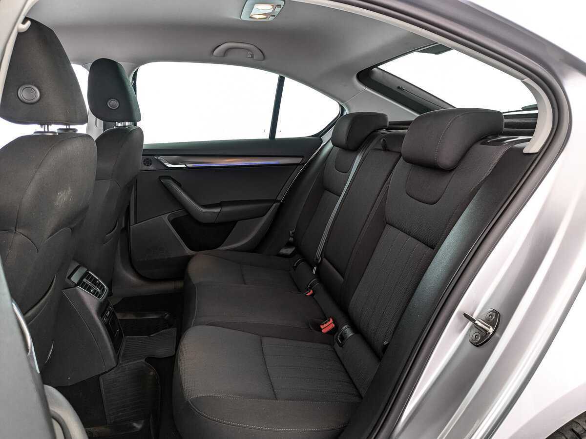 Шкода Октавия б/у, 2018, Роботизированная. Фото: #12