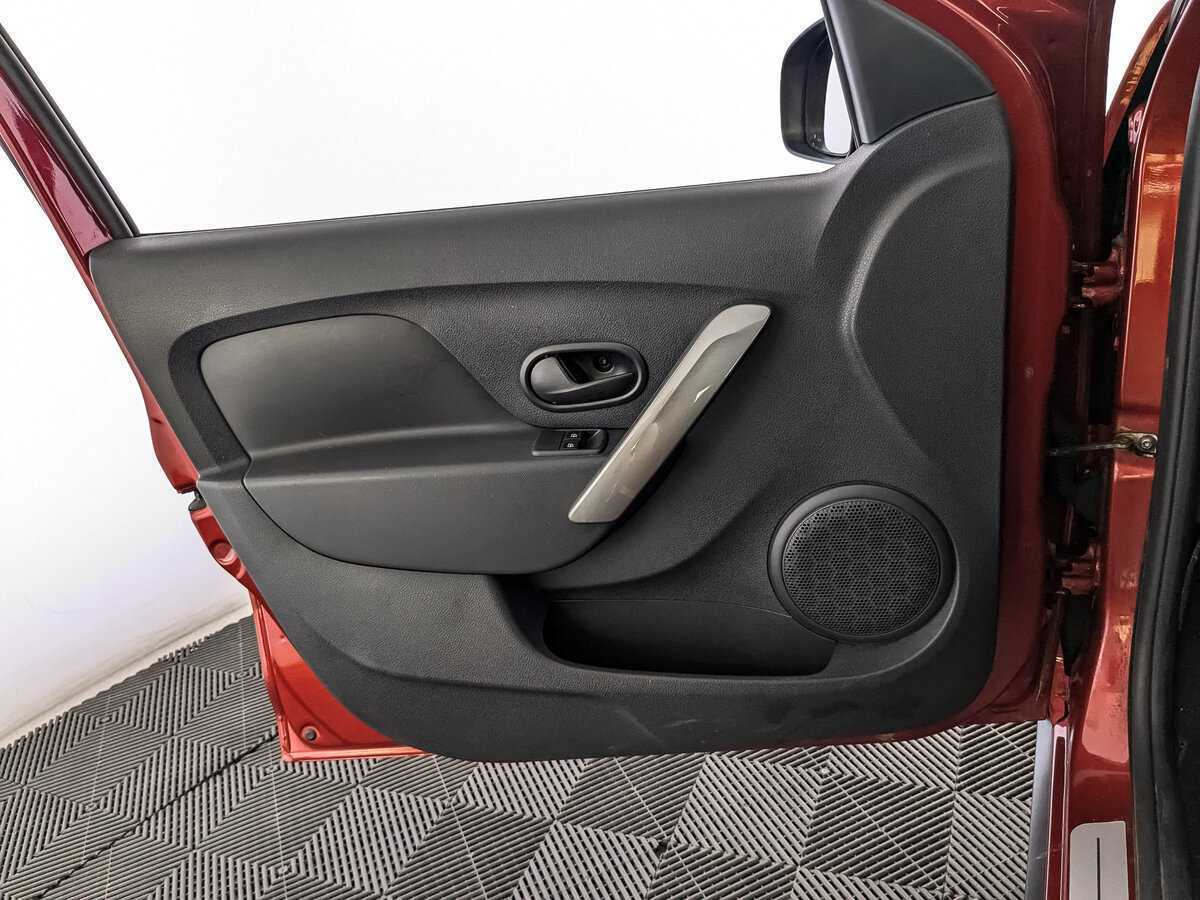 Рено Логан б/у, 2019, Автоматическая. Фото: #14