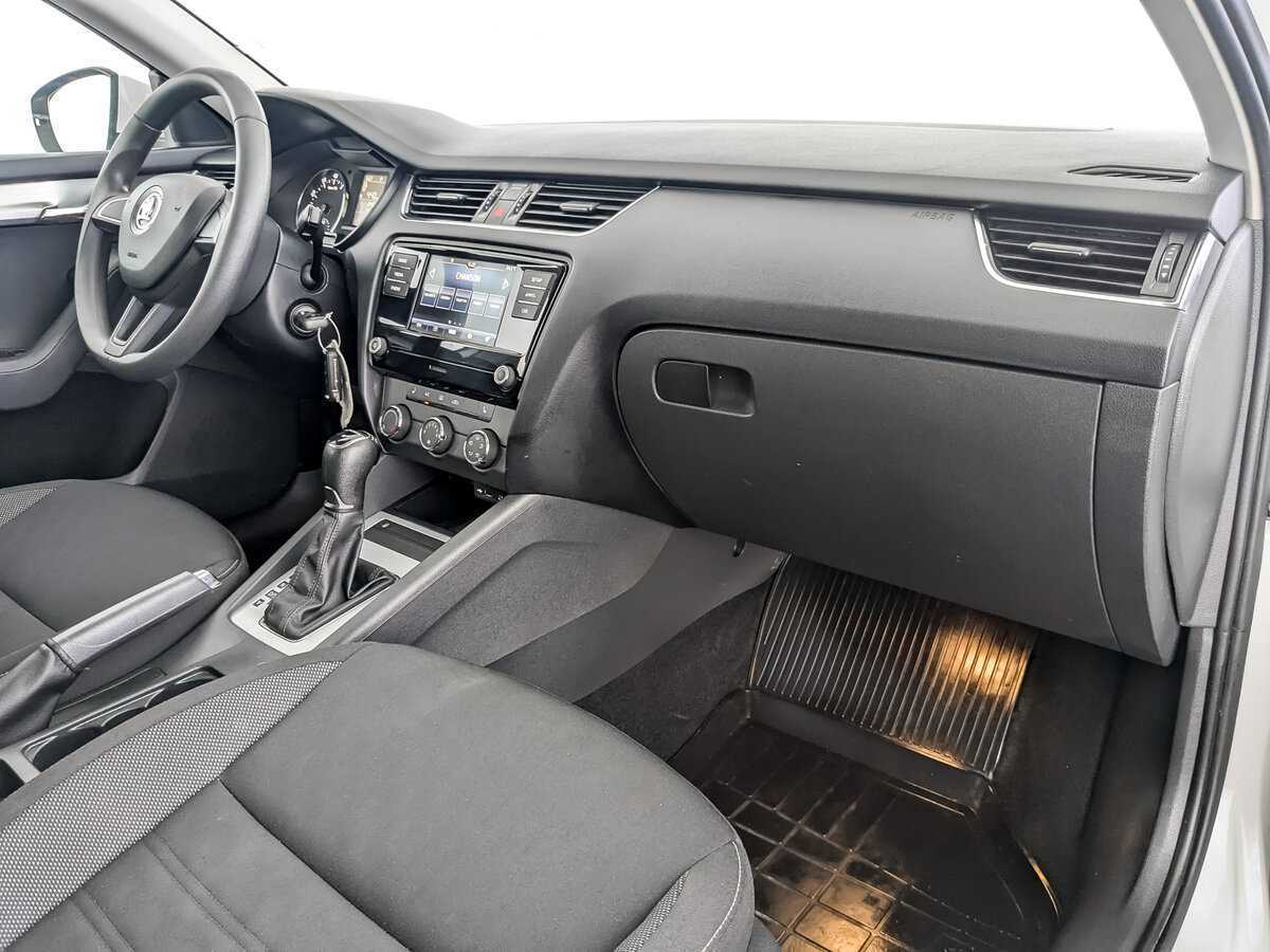 Шкода Октавия б/у, 2017, Автоматическая. Фото: #8