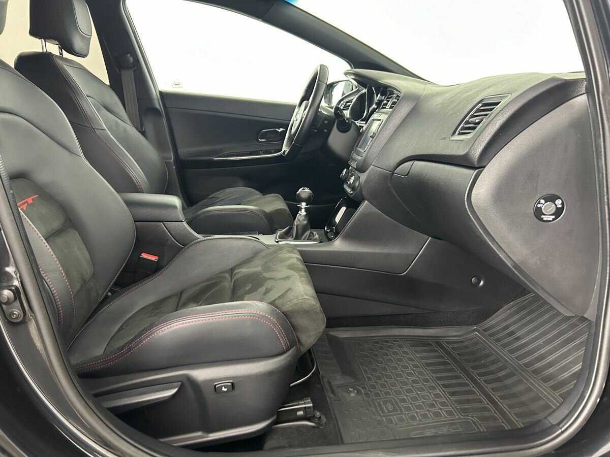 Киа Сид ГТ б/у, 2017, Механическая. Фото: #13