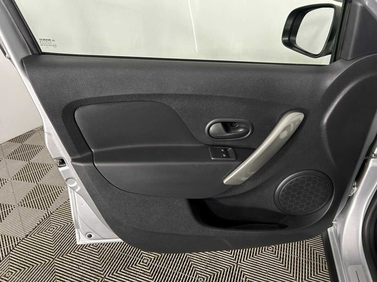 Рено Сандеро б/у, 2021, Механическая. Фото: #7