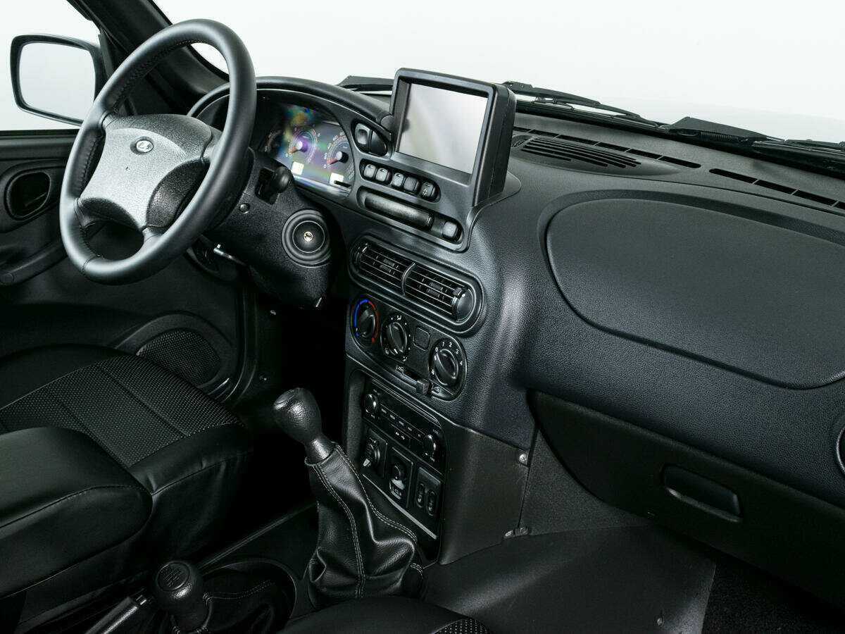 Лада (ВАЗ) Нива б/у, 2023, Механическая. Фото: #6