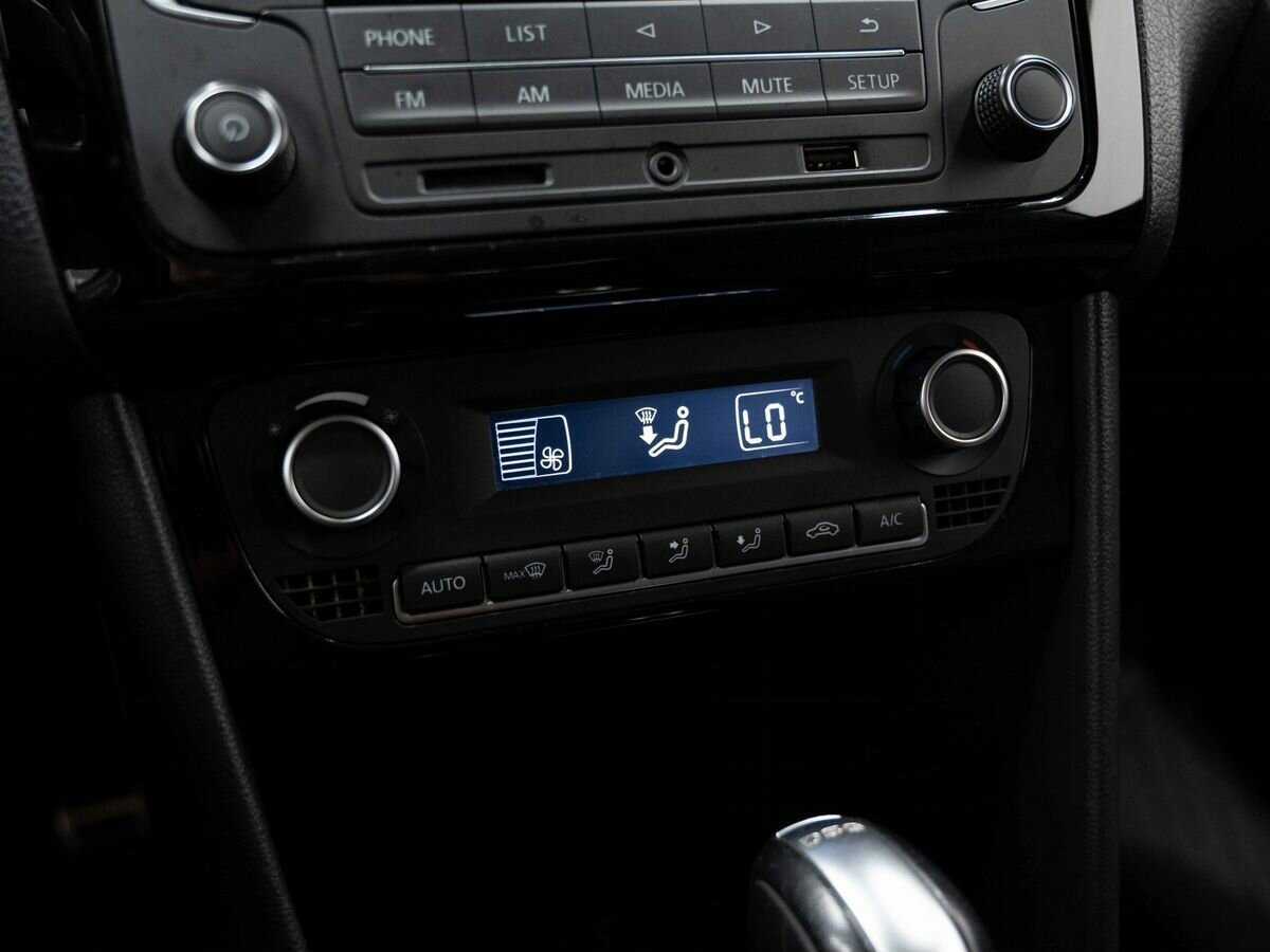 Фольксваген Поло б/у, 2016, Роботизированная. Фото: #17