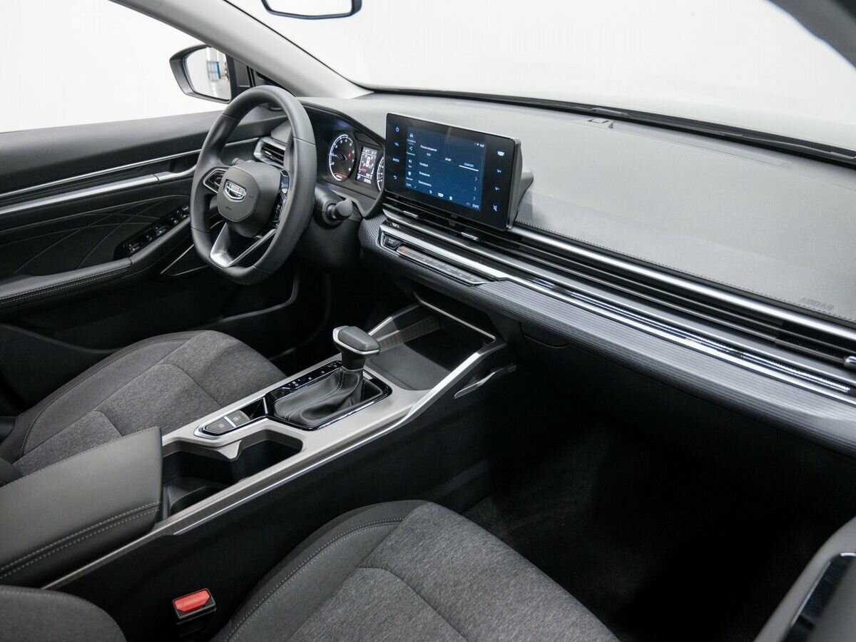 Джили Эмгранд б/у, 2023, Автоматическая. Фото: #6