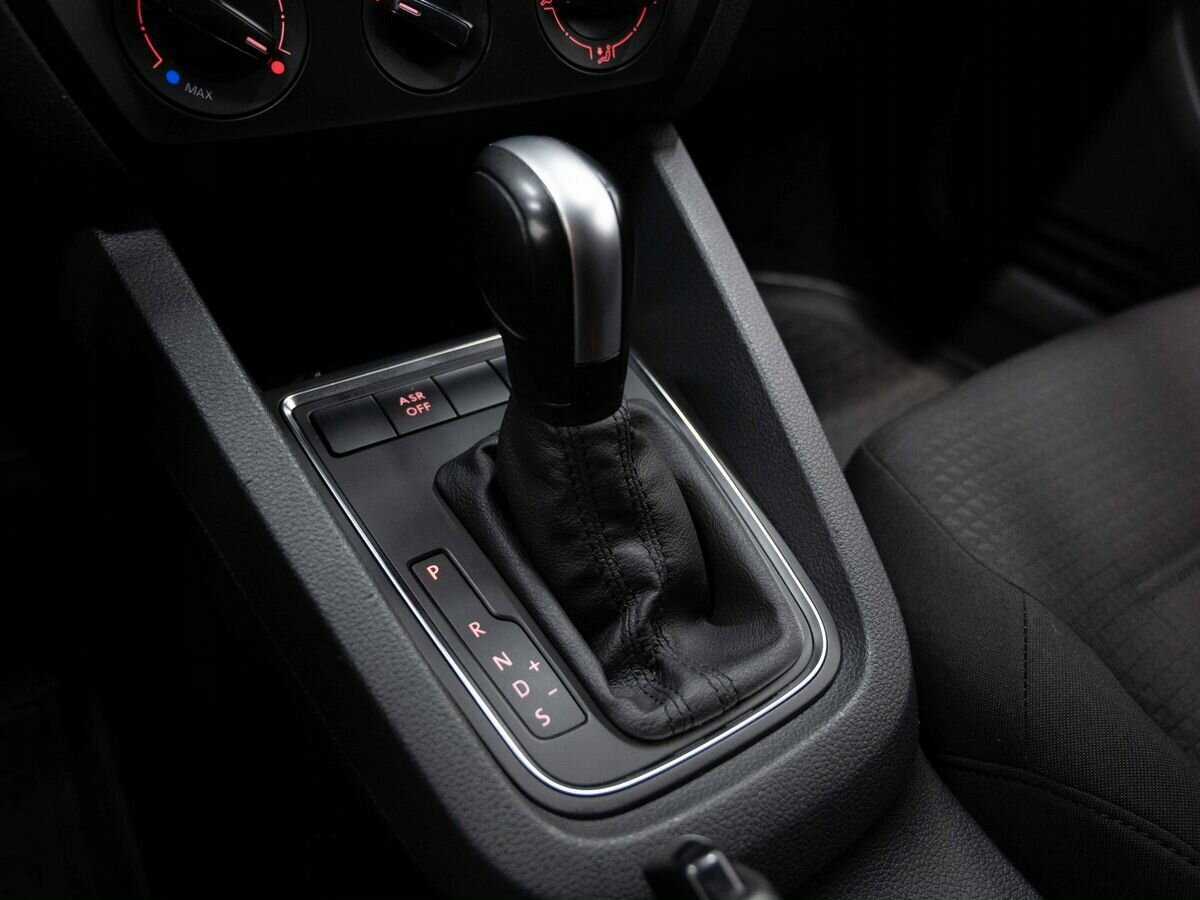 Фольксваген Джетта б/у, 2015, Автоматическая. Фото: #17