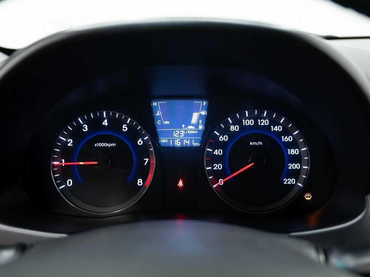 Хендай Солярис б/у, 2013, Механическая. Фото: #17