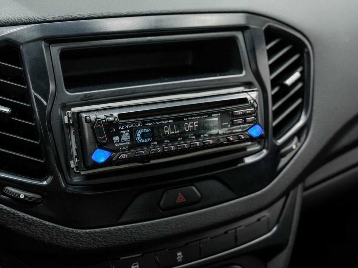 Лада (ВАЗ) Веста б/у, 2019, Механическая. Фото: #17