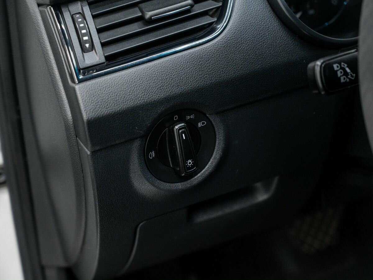 Шкода Октавия б/у, 2017, Автоматическая. Фото: #15