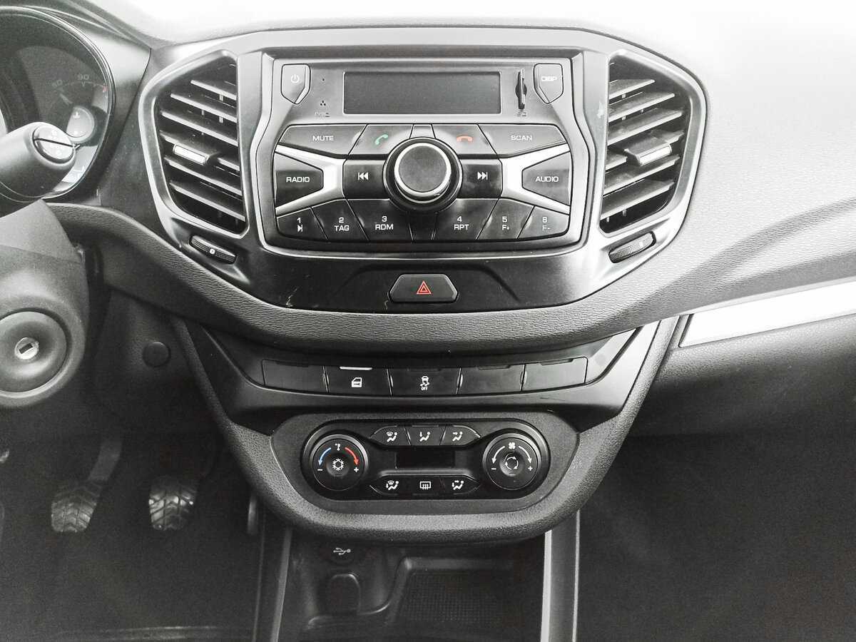 Лада (ВАЗ) Веста б/у, 2015, Механическая. Фото: #14