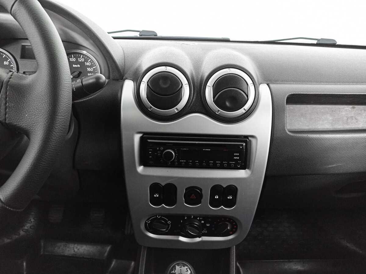 Рено Логан б/у, 2014, Механическая. Фото: #12