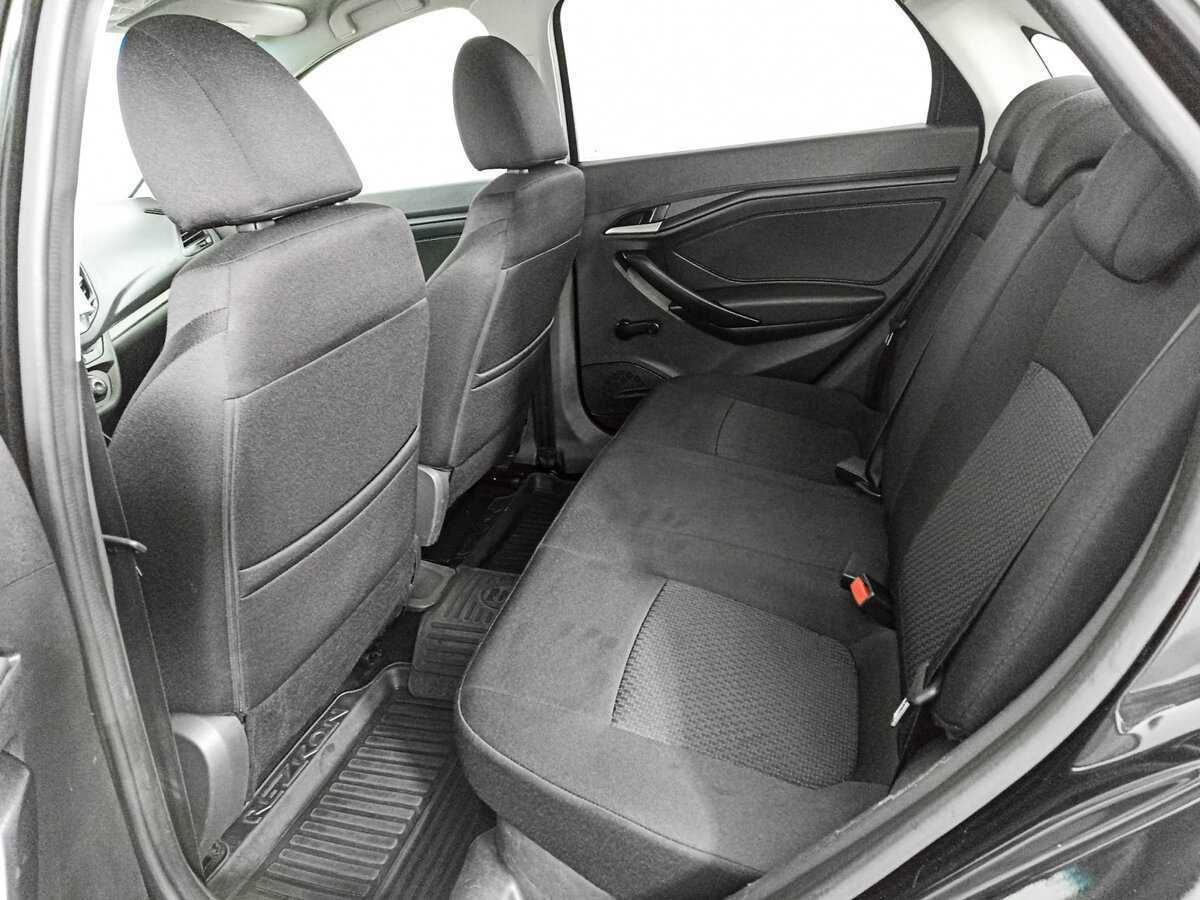 Лада (ВАЗ) Веста б/у, 2017, Механическая. Фото: #9