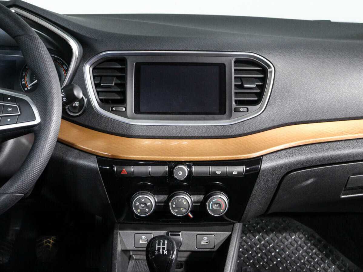 Лада (ВАЗ) Веста б/у, 2023, Механическая. Фото: #10