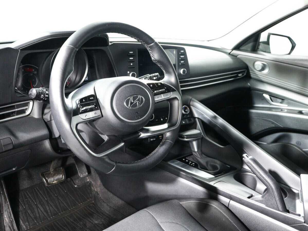 Хендай Елантра б/у, 2021, Автоматическая. Фото: #13