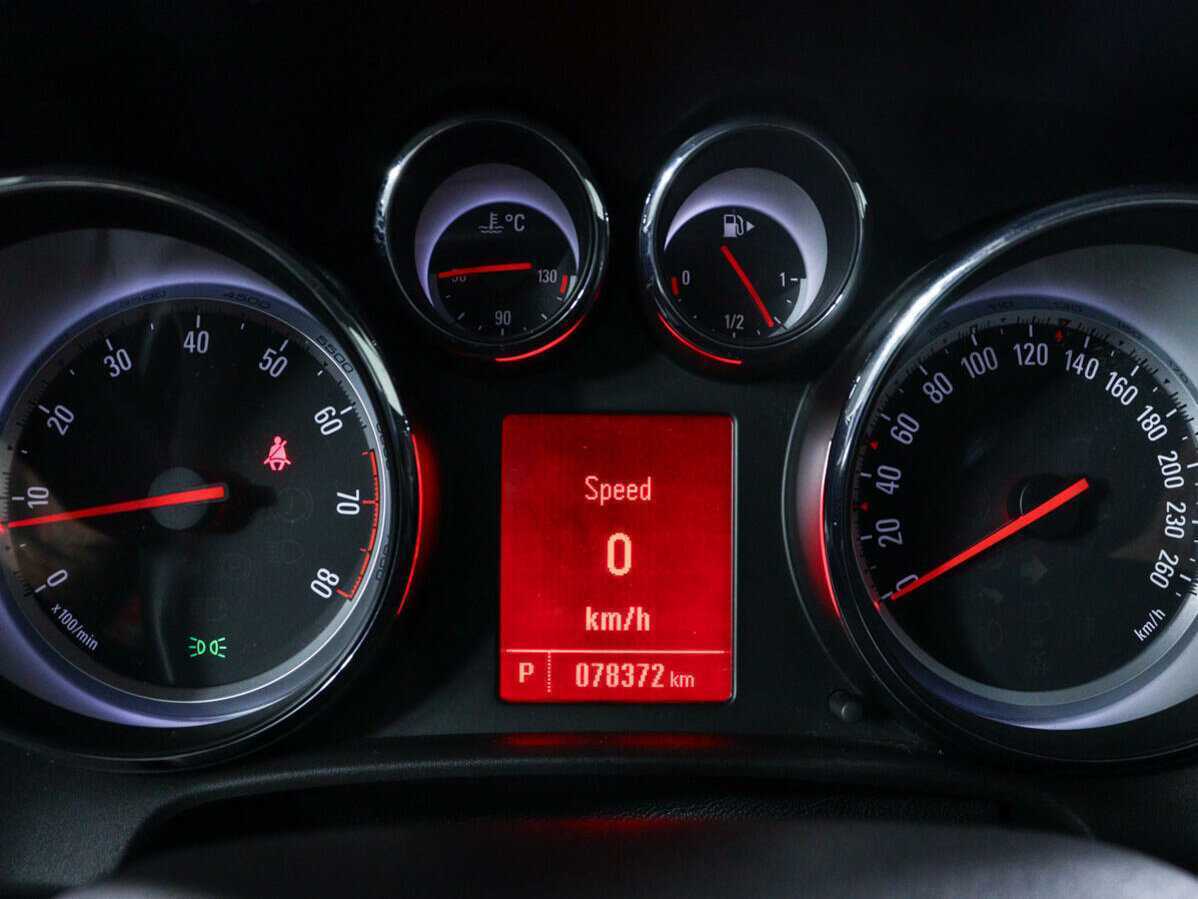 Опель Астра б/у, 2014, Автоматическая. Фото: #10