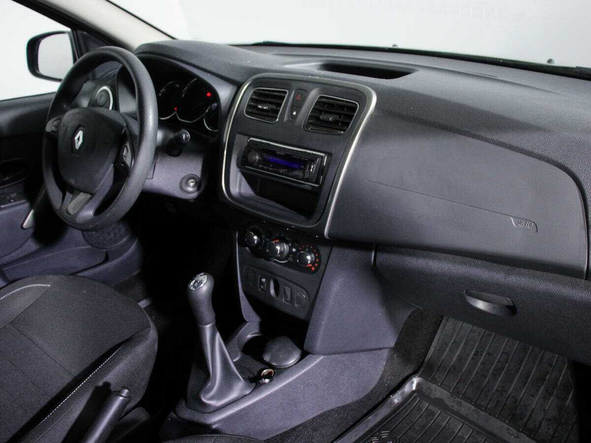 Рено Сандеро б/у, 2017, Механическая. Фото: #6