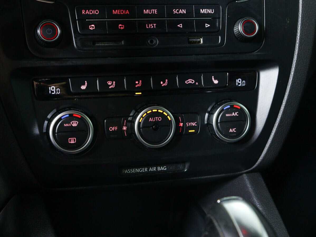 Фольксваген Джетта б/у, 2013, Автоматическая. Фото: #13