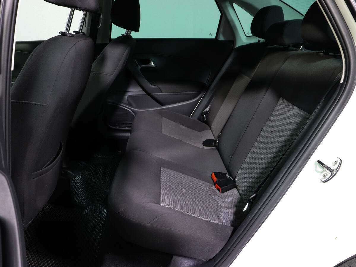 Фольксваген Поло б/у, 2014, Автоматическая. Фото: #8