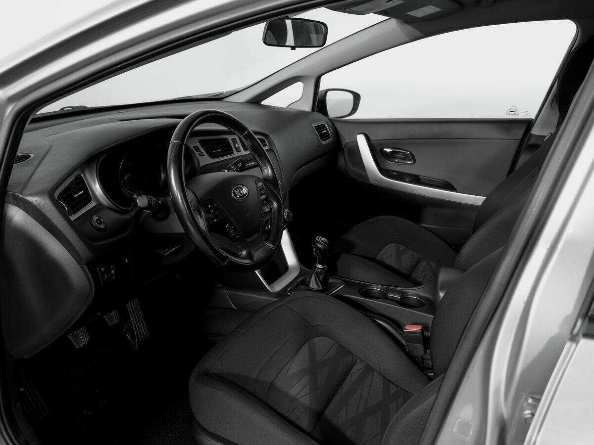 Киа Сид б/у, 2015, Механическая. Фото: #14