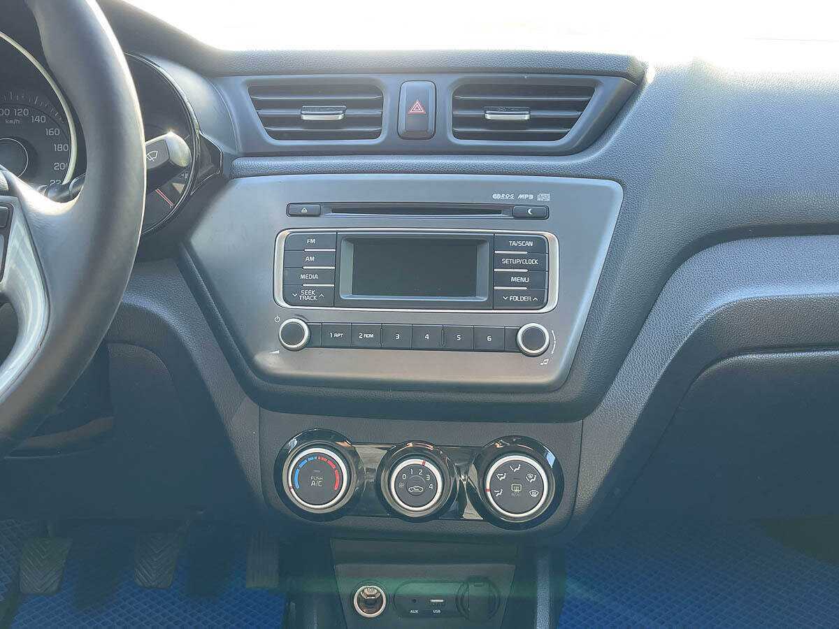 Киа Рио б/у, 2015, Механическая. Фото: #11