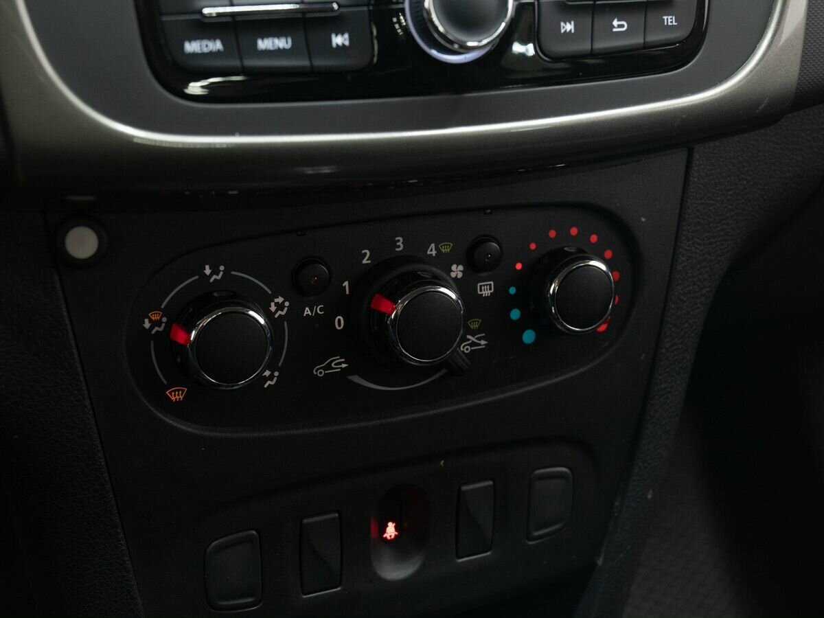 Рено Логан б/у, 2021, Автоматическая. Фото: #17