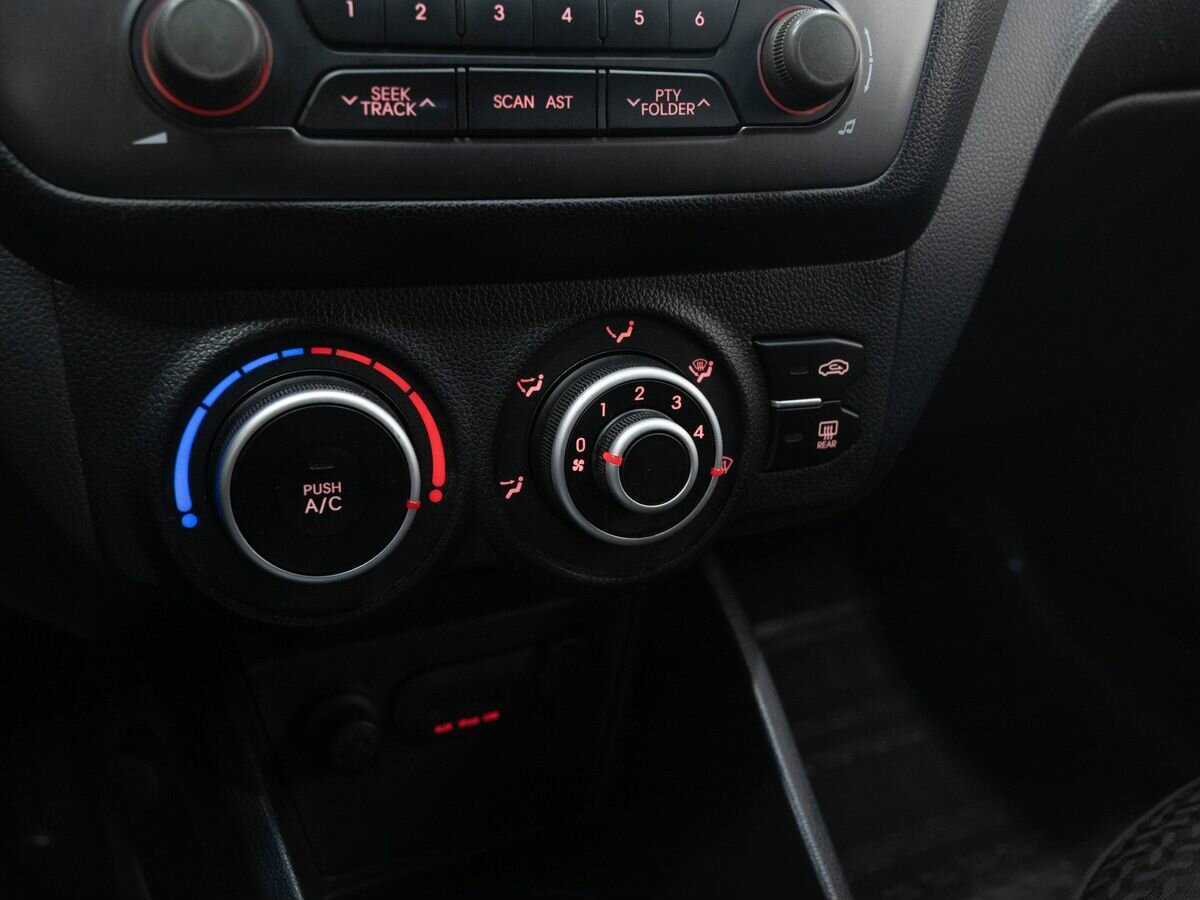 Киа Рио б/у, 2012, Механическая. Фото: #15