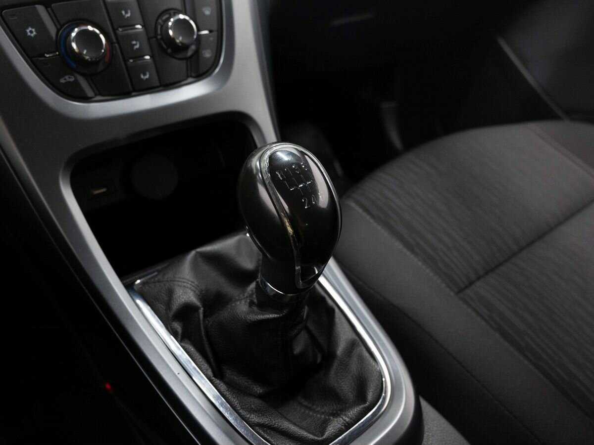 Опель Астра б/у, 2012, Механическая. Фото: #20