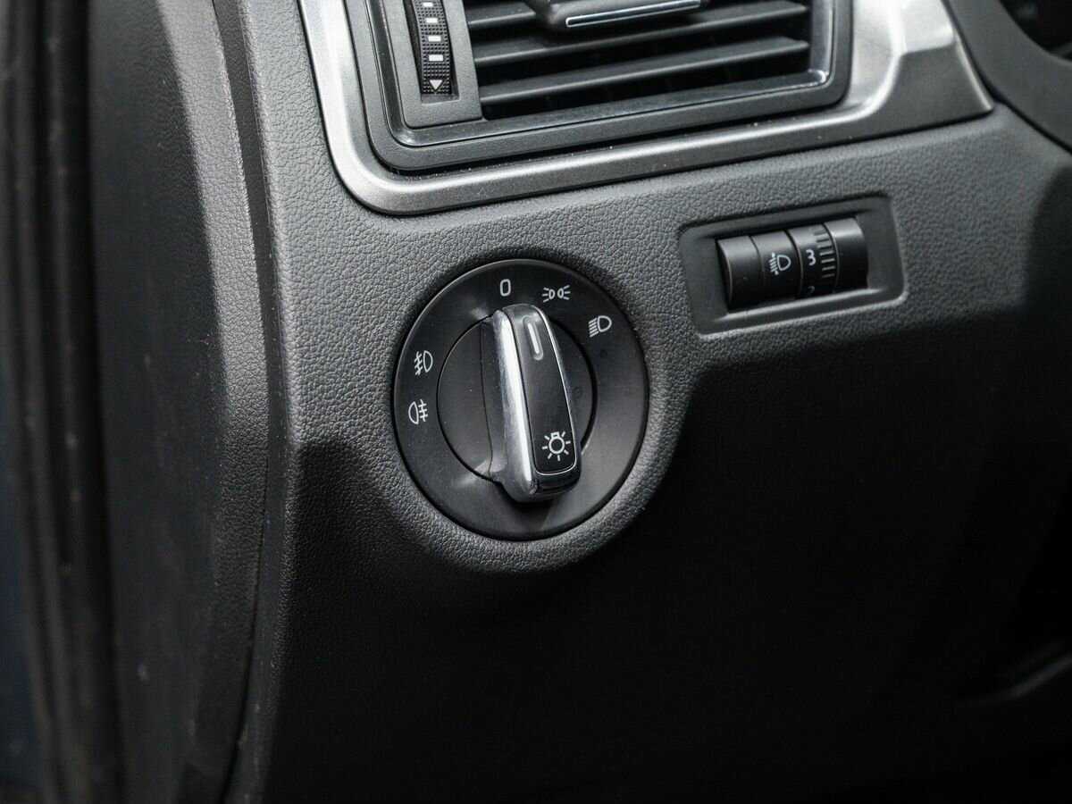 Шкода Рапид б/у, 2014, Механическая. Фото: #13