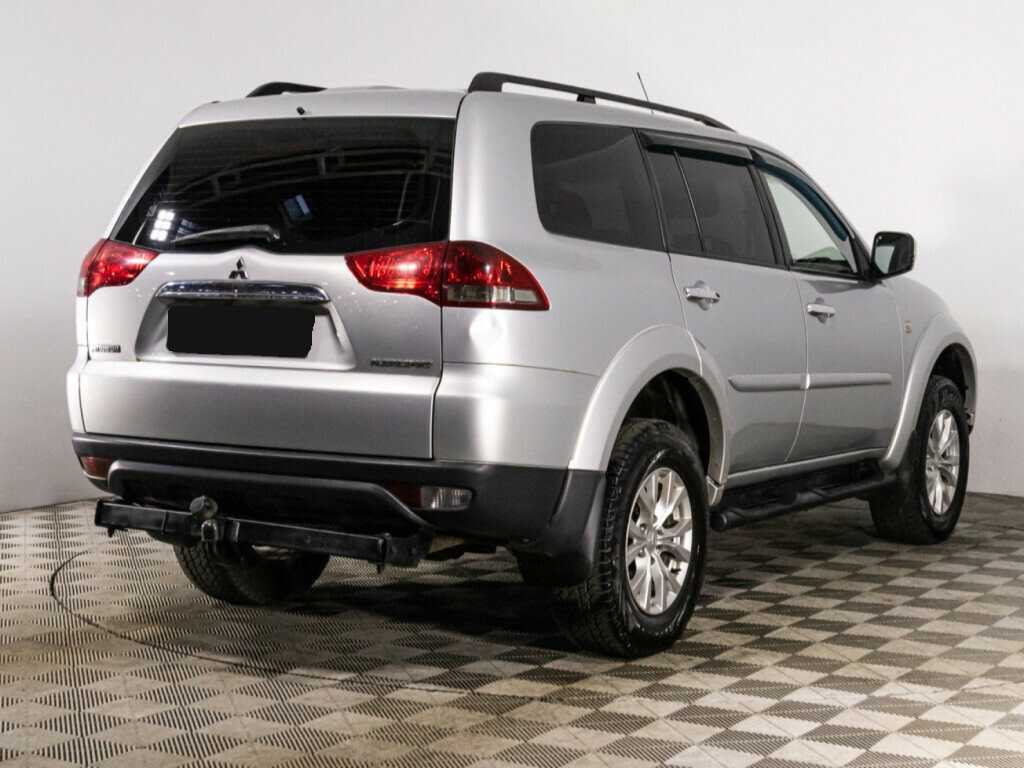 Митсубиши Паджеро Спорт б/у, 2014, Автоматическая. Фото: #4