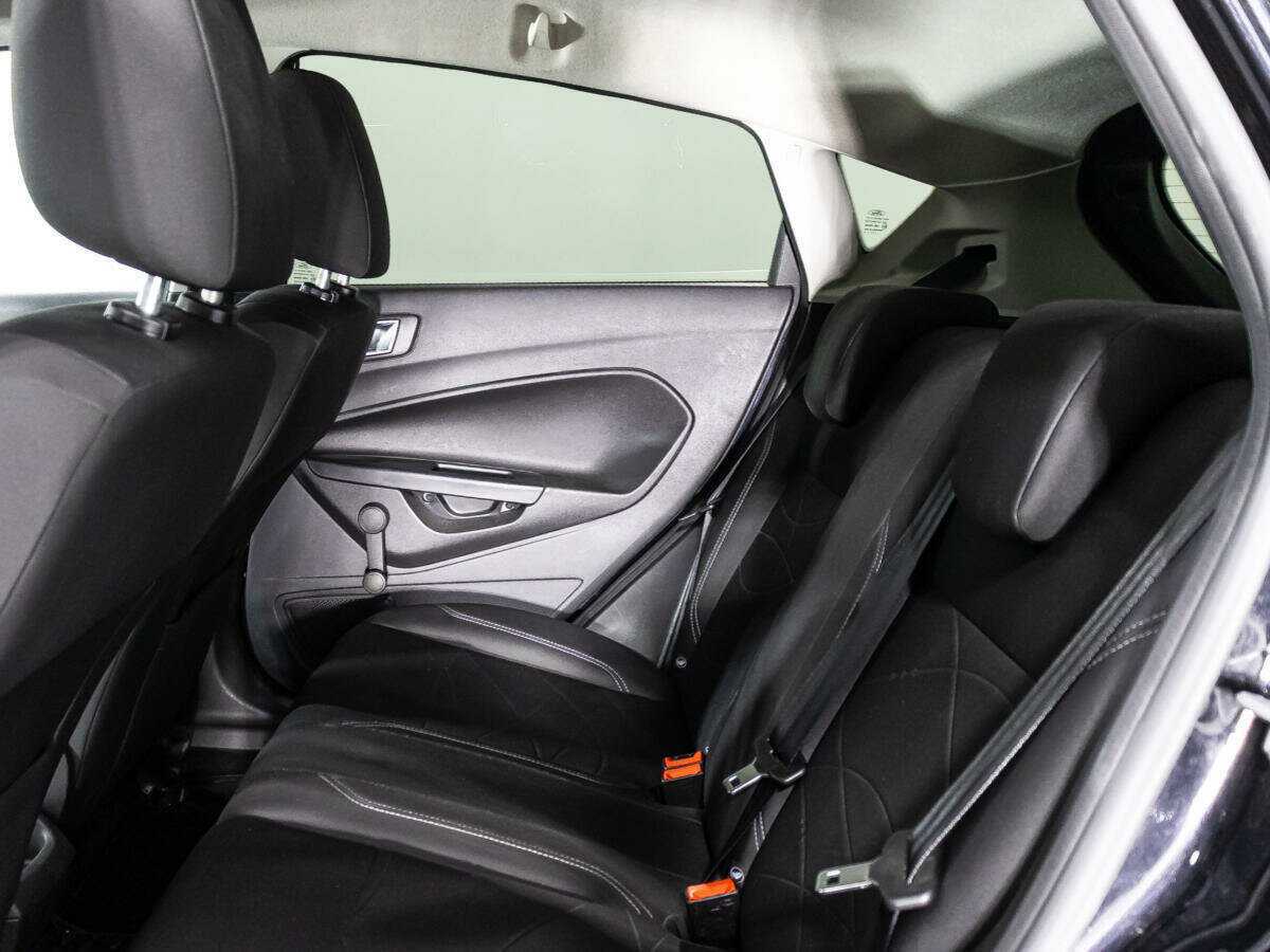 Форд Фиеста б/у, 2016, Роботизированная. Фото: #9