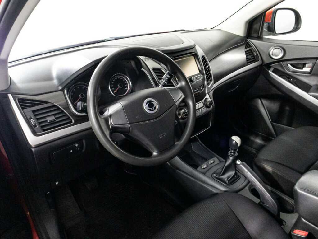 Сан-Ён Актион б/у, 2014, Механическая. Фото: #10