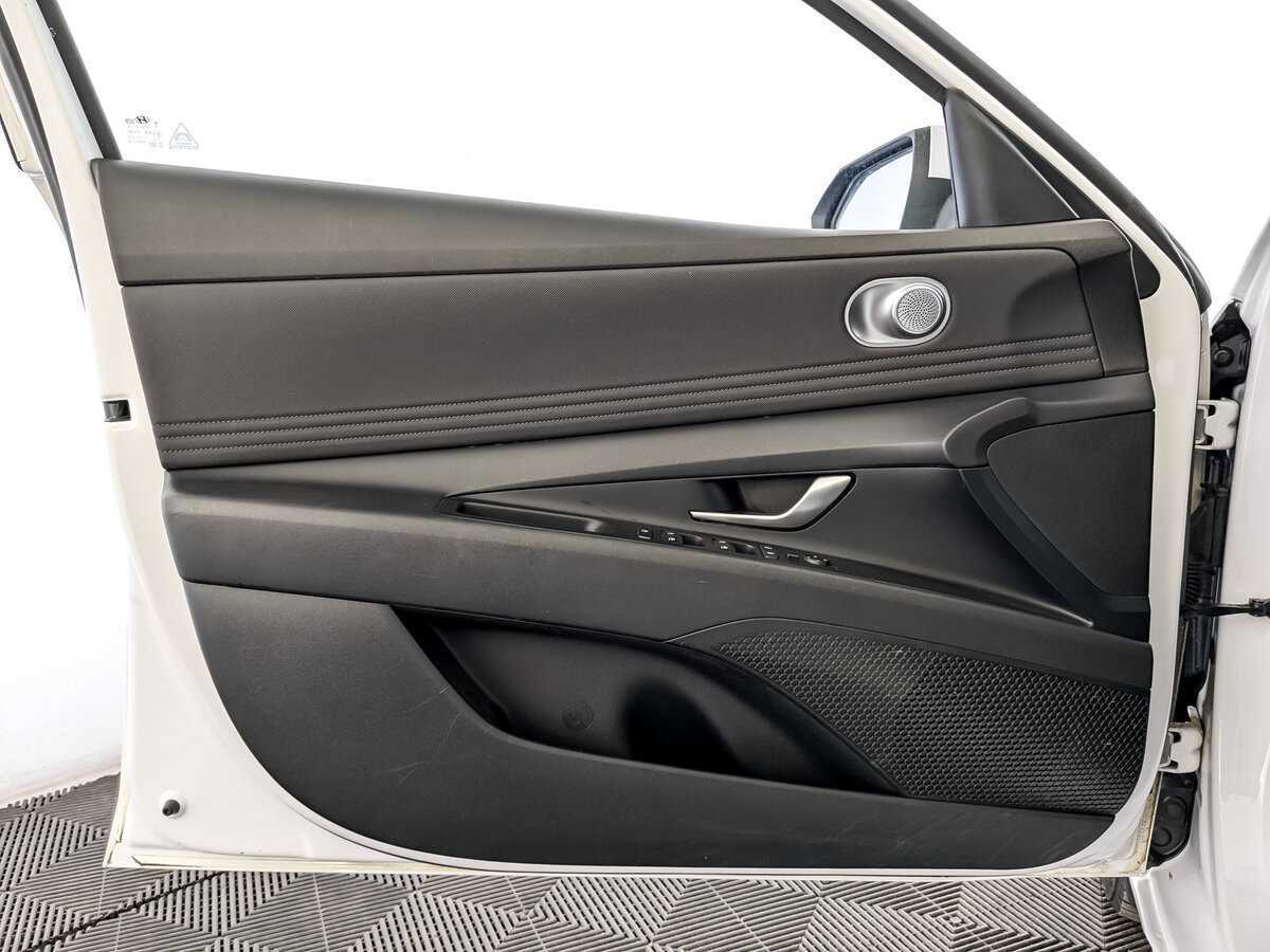 Хендай Елантра б/у, 2021, Автоматическая. Фото: #16