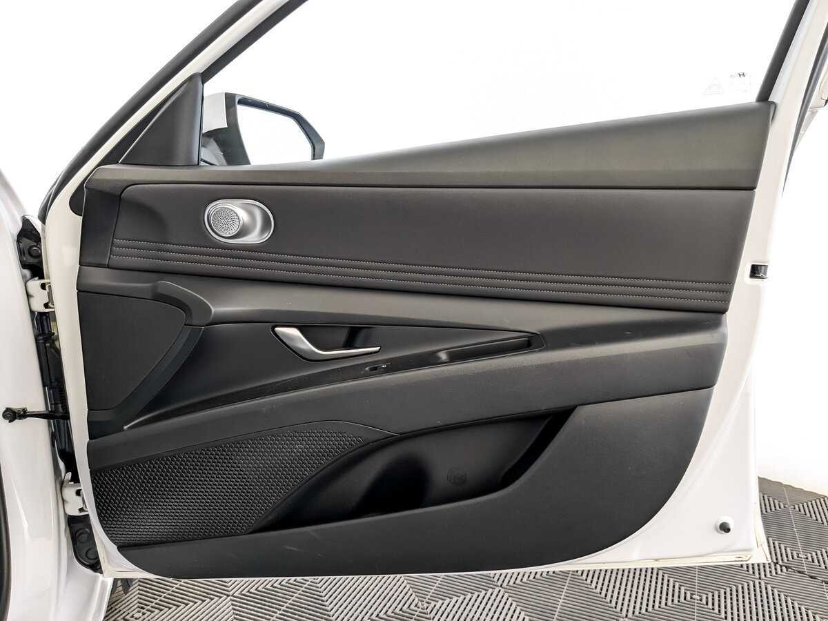 Хендай Елантра б/у, 2021, Автоматическая. Фото: #21