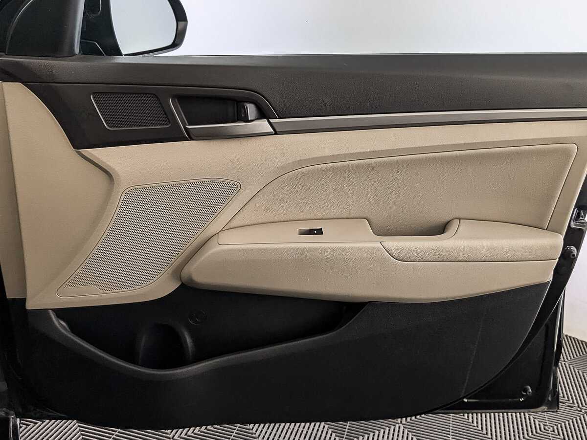 Хендай Елантра б/у, 2017, Автоматическая. Фото: #24