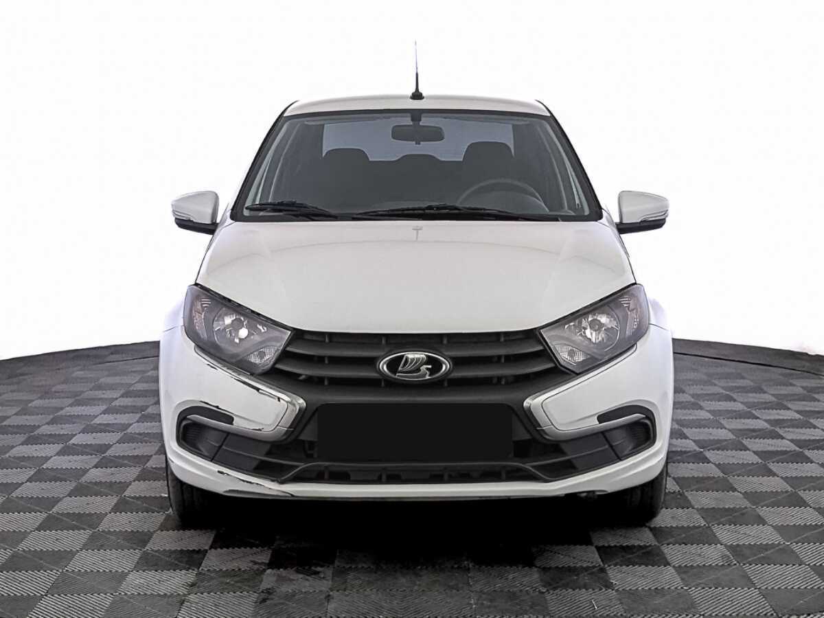 Лада (ВАЗ) Гранта б/у, 2022, Механическая. Фото: #1