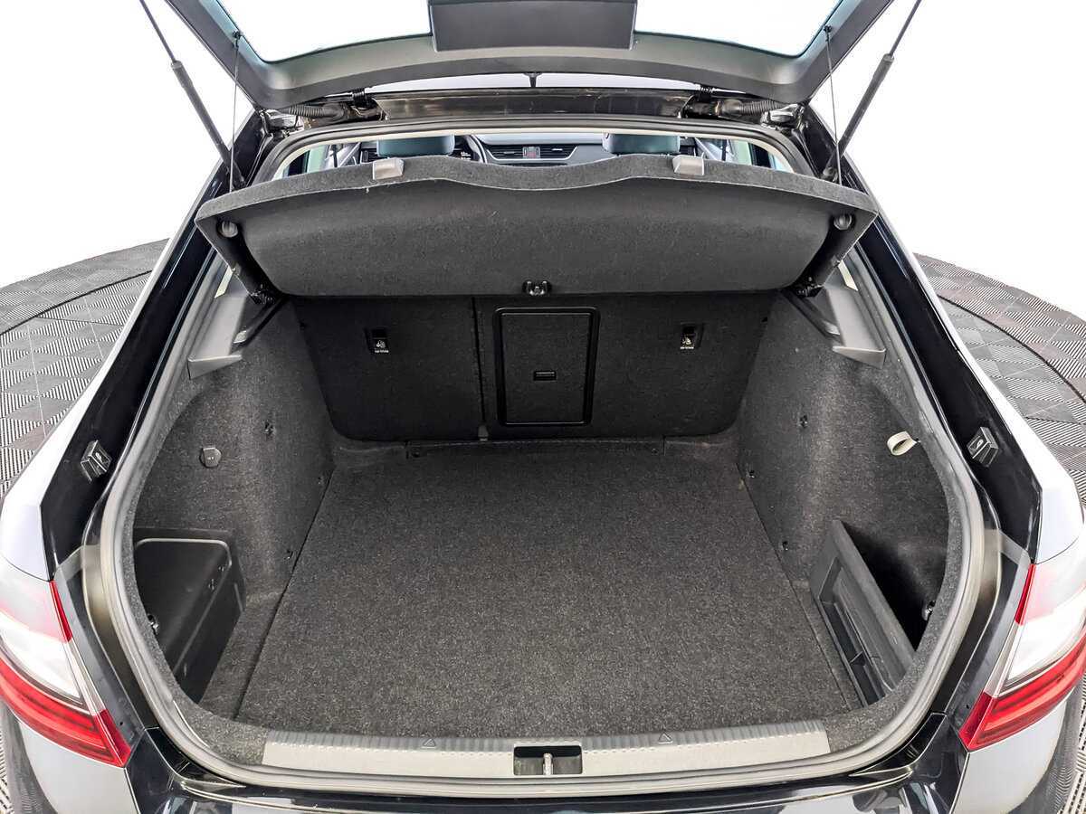 Шкода Октавия б/у, 2019, Роботизированная. Фото: #9