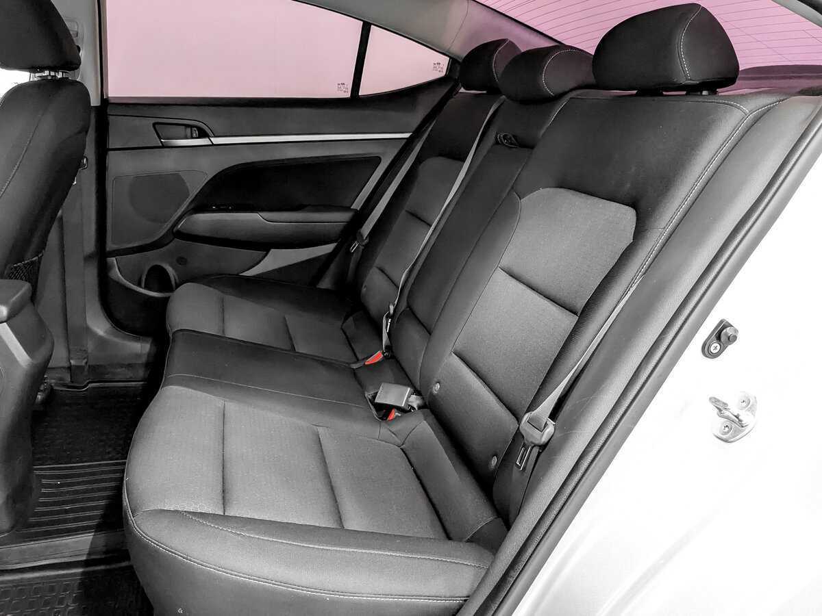 Хендай Елантра б/у, 2017, Автоматическая. Фото: #11