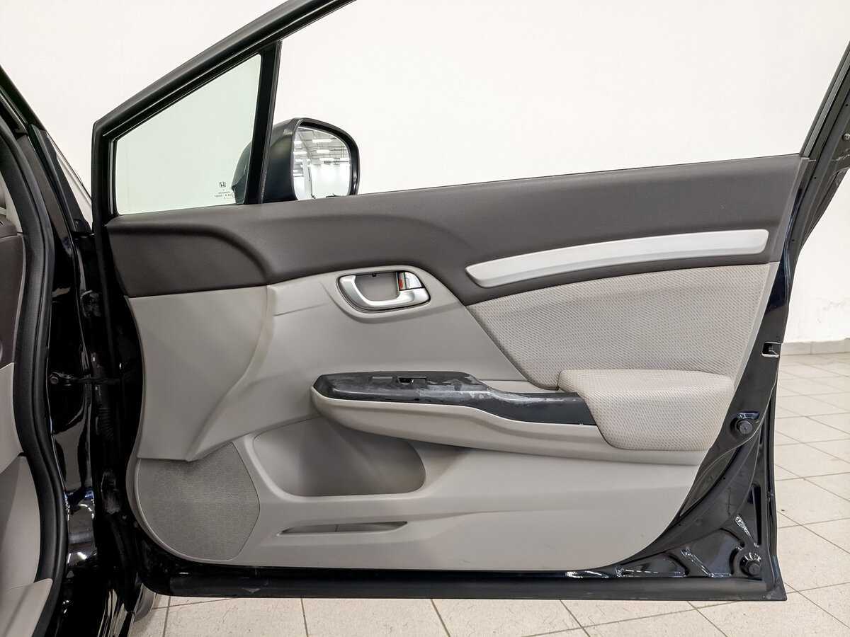 Хонда Цивик б/у, 2012, Автоматическая. Фото: #21