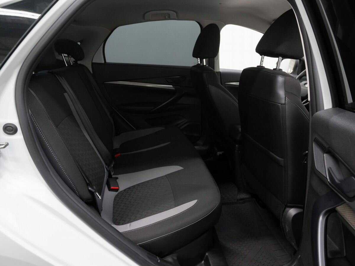 Лада (ВАЗ) Веста б/у, 2023, Механическая. Фото: #10