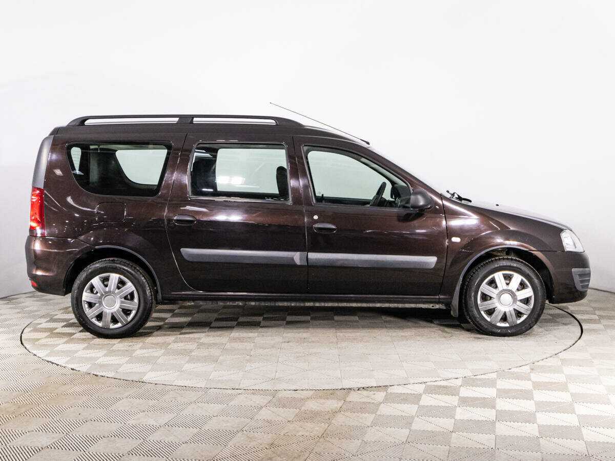 Лада (ВАЗ) Ларгус б/у, 2016, Механическая. Фото: #3