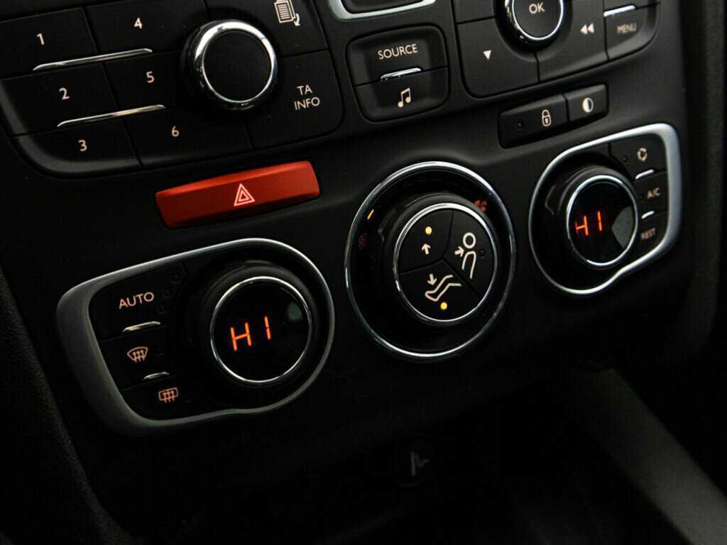 Ситроен Ц4 б/у, 2012, Автоматическая. Фото: #14