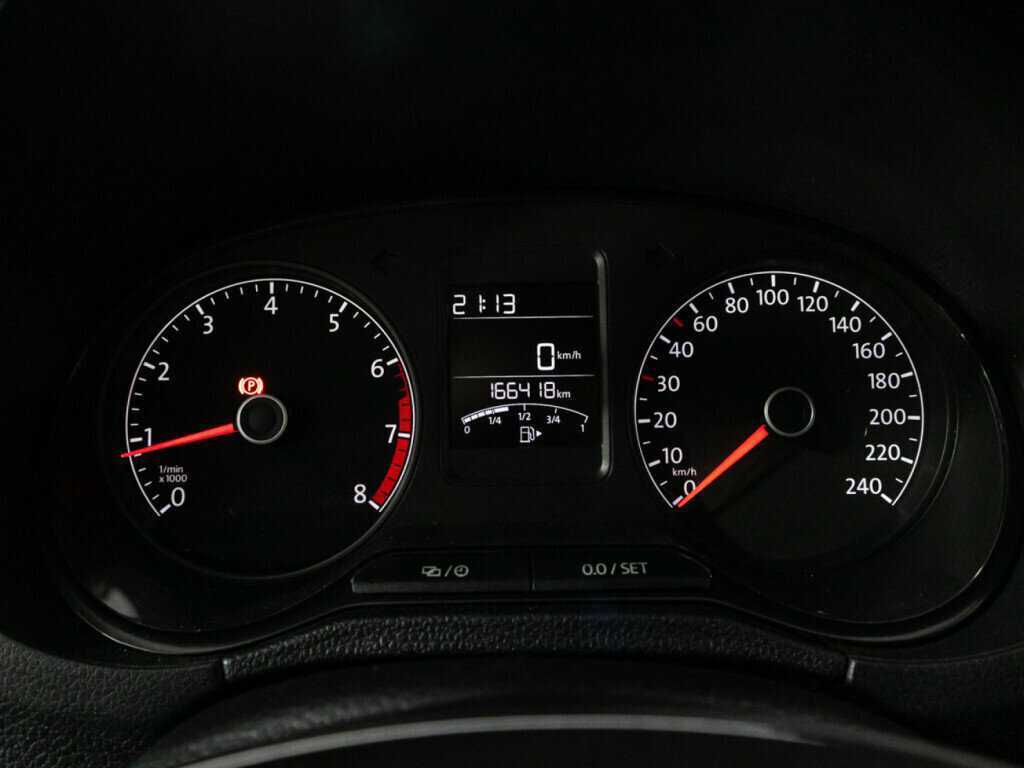 Фольксваген Поло б/у, 2015, Механическая. Фото: #11