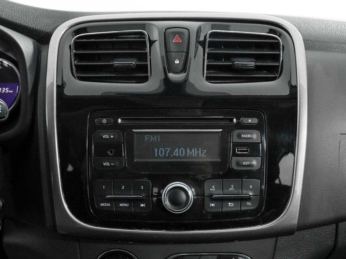 Рено Сандеро б/у, 2017, Механическая. Фото: #10