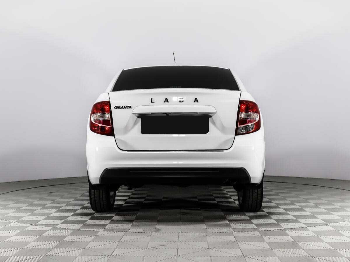 Лада (ВАЗ) Гранта б/у, 2023, Механическая. Фото: #4