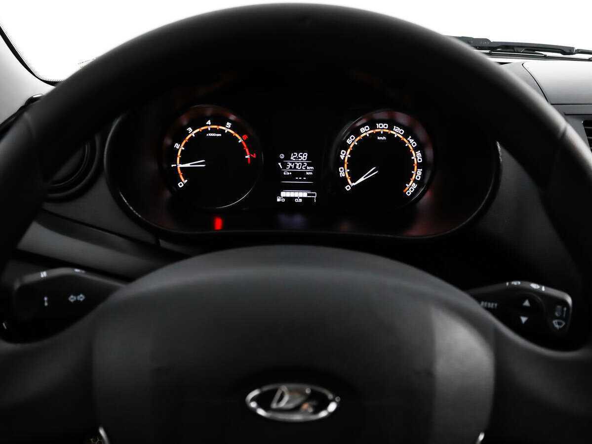 Лада (ВАЗ) Гранта б/у, 2023, Механическая. Фото: #11